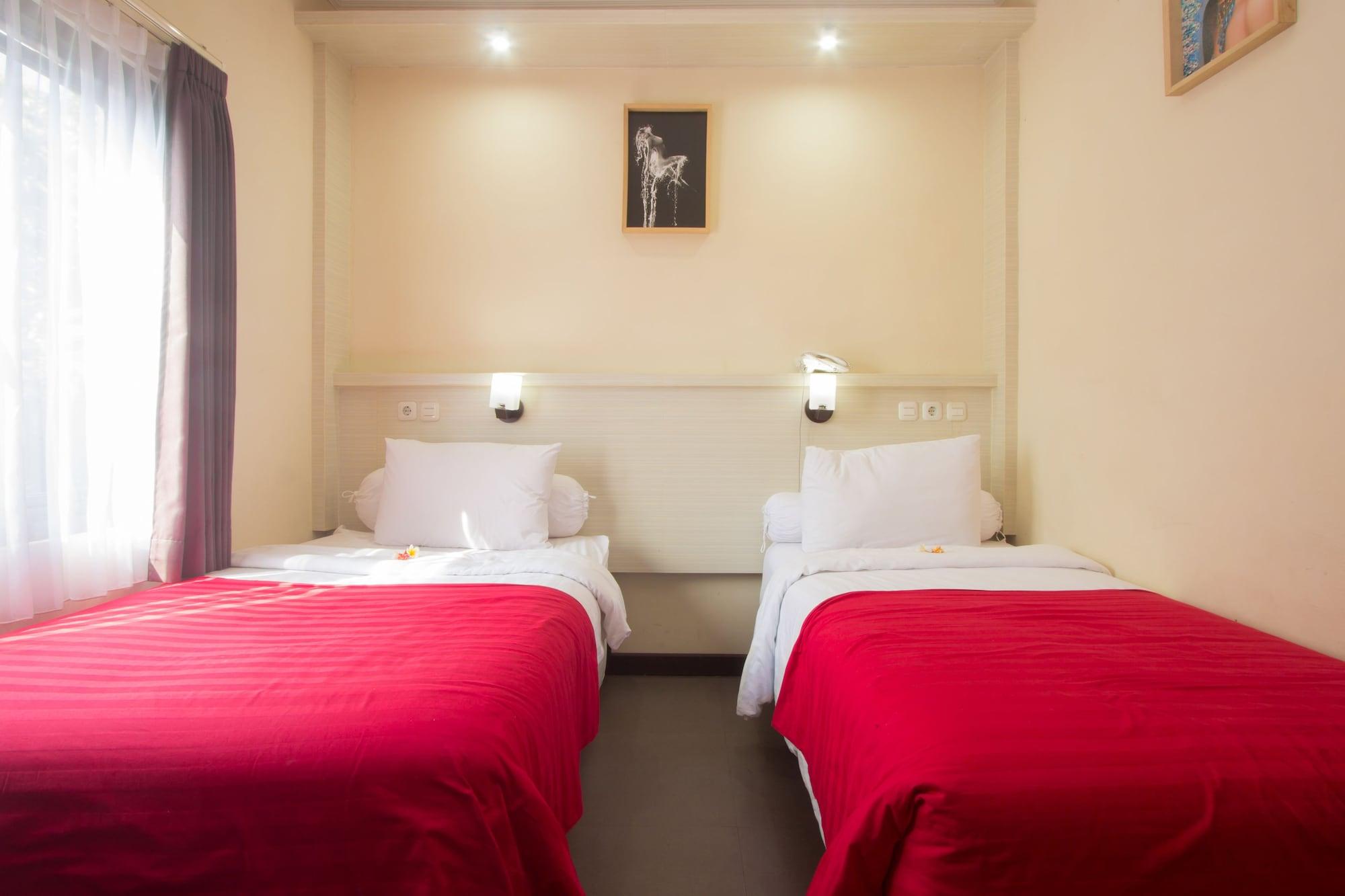 Maxi Hotel Kedonganan Jimbaran Екстериор снимка