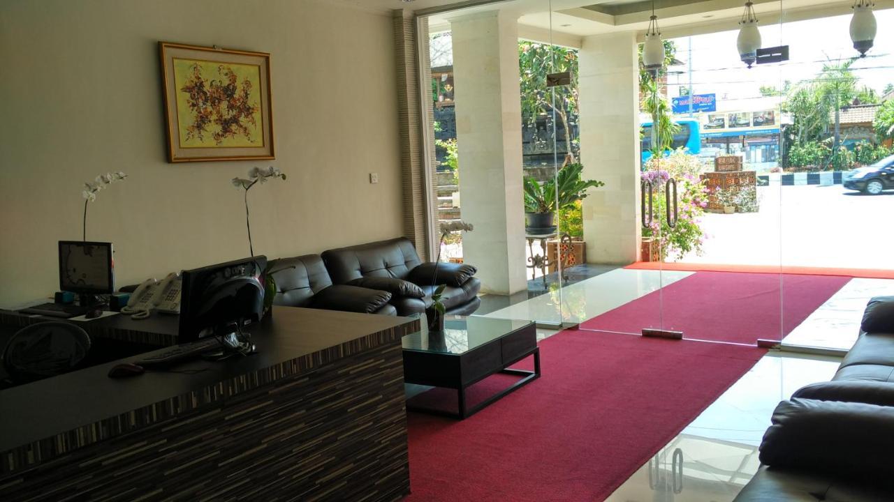 Maxi Hotel Kedonganan Jimbaran Екстериор снимка